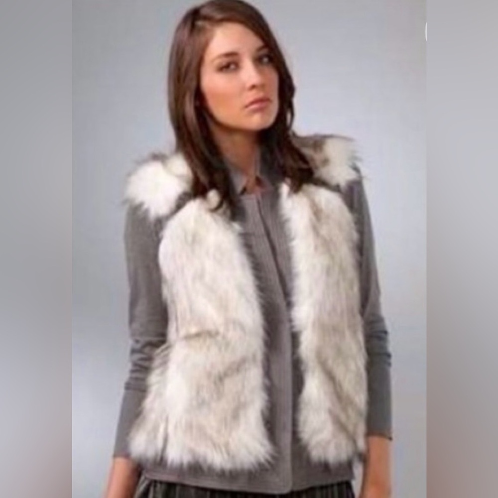 Rebecca Taylor New w/t faux fur vest and silk